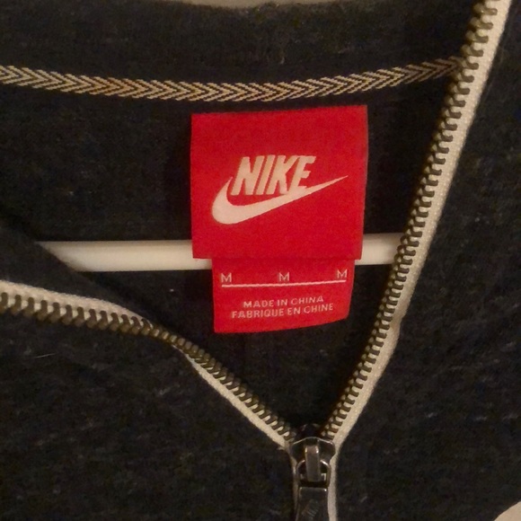 Nike zip up hoodie - Picture 3 of 4